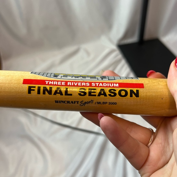 MLB Pittsburgh Pirates Three Rivers Stadium Final Season Mini Baseball Bat - Picture 4 of 7